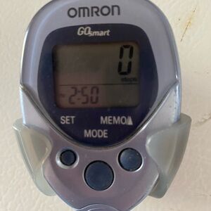 OMRON GOsmart Pedometer in Gray and Black